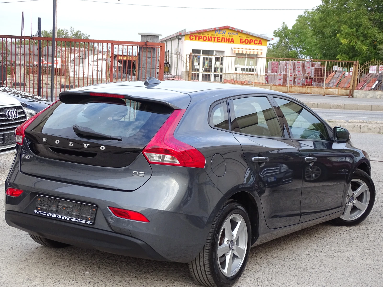 Volvo V40 D2 1.6D EURO 5B - изображение 8