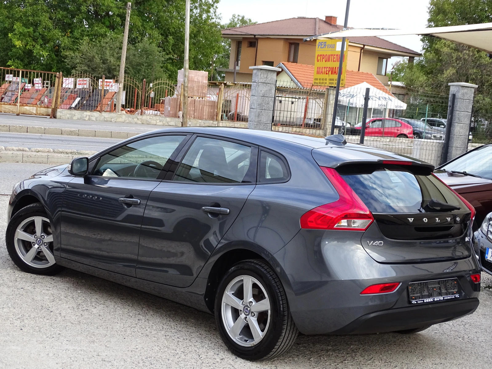 Volvo V40 D2 1.6D EURO 5B - изображение 7