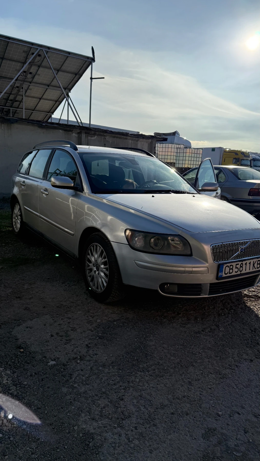Volvo V50 Комби - изображение 2