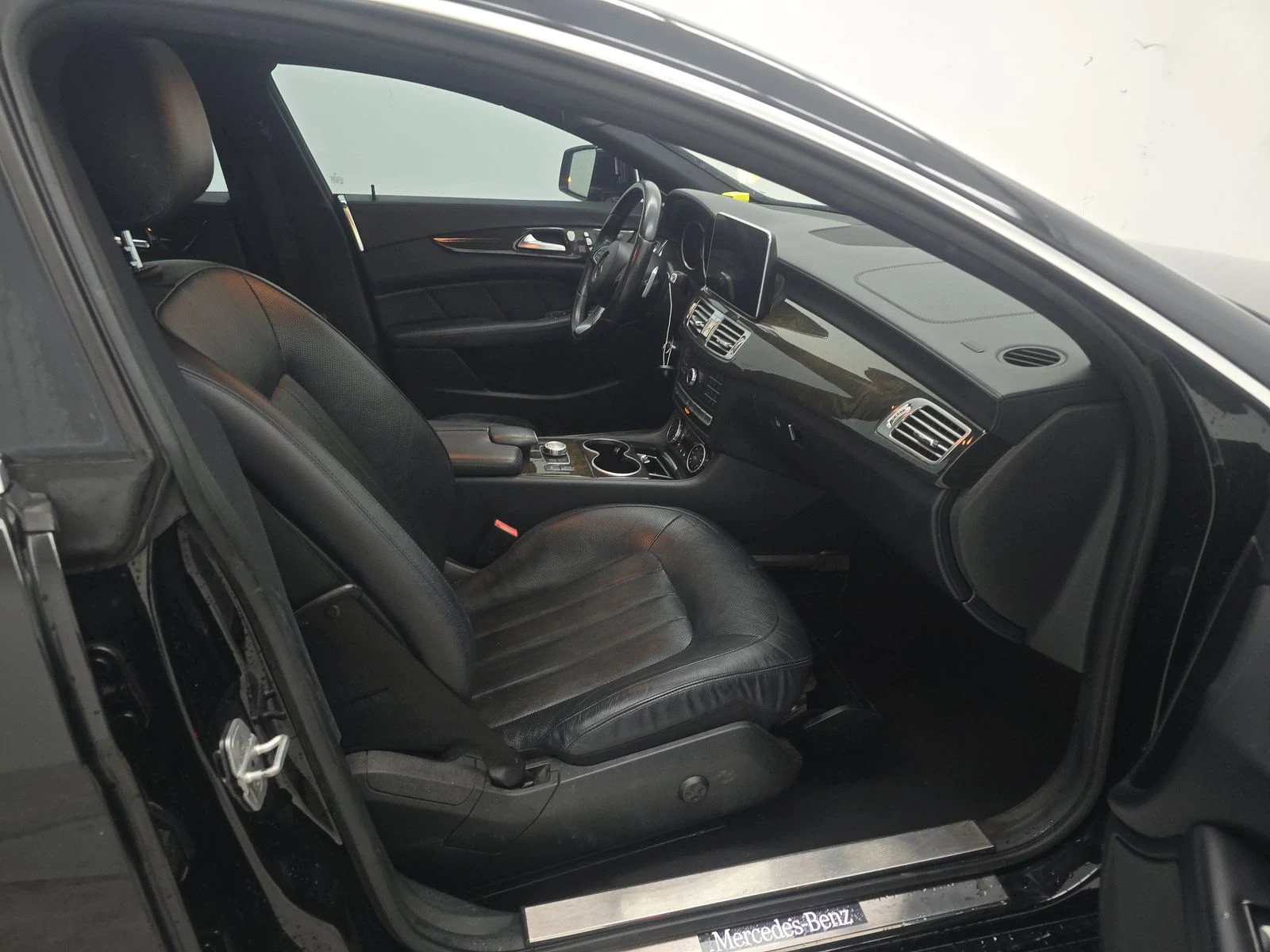 Mercedes-Benz CLS 400 AMG PK* LANE ASSIST* KEYLESS GO* HARMAN | Mobile.bg   10