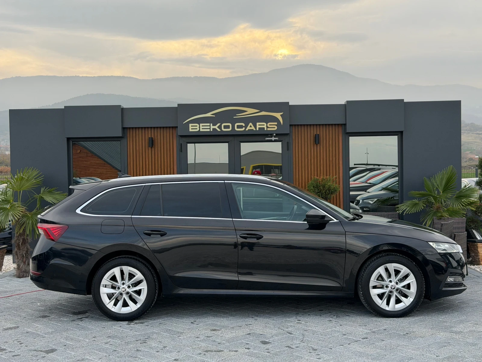 Skoda Octavia Нов внос от Дания! - изображение 4