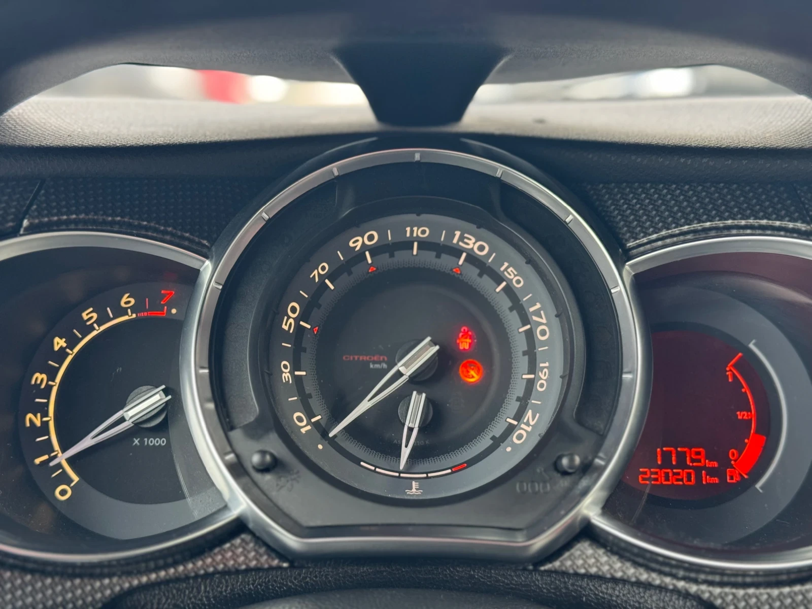 Citroen DS3 1.6Turbo/������� �������� | Mobile.bg � ����������� 15