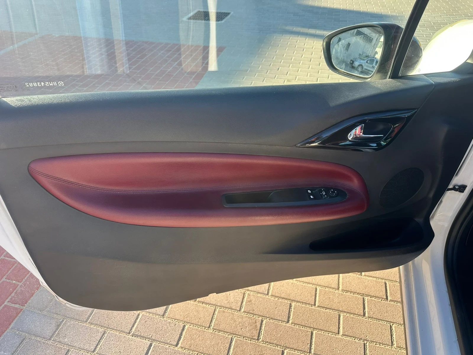 Citroen DS3 1.6Turbo/Напълно обслужен - изображение 9