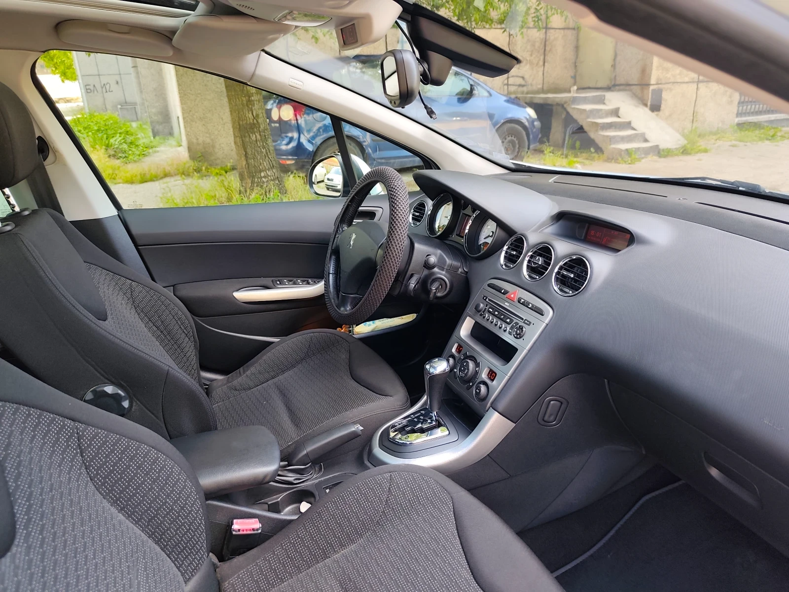 Peugeot 308 1.6 !АВТОМАТИК!!* КЛИМАТРОНИК* !ТОП!!, снимка 12 - Автомобили и джипове - 54934923