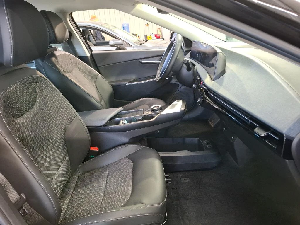 Kia EV6 Air, снимка 9 - Автомобили и джипове - 54149126