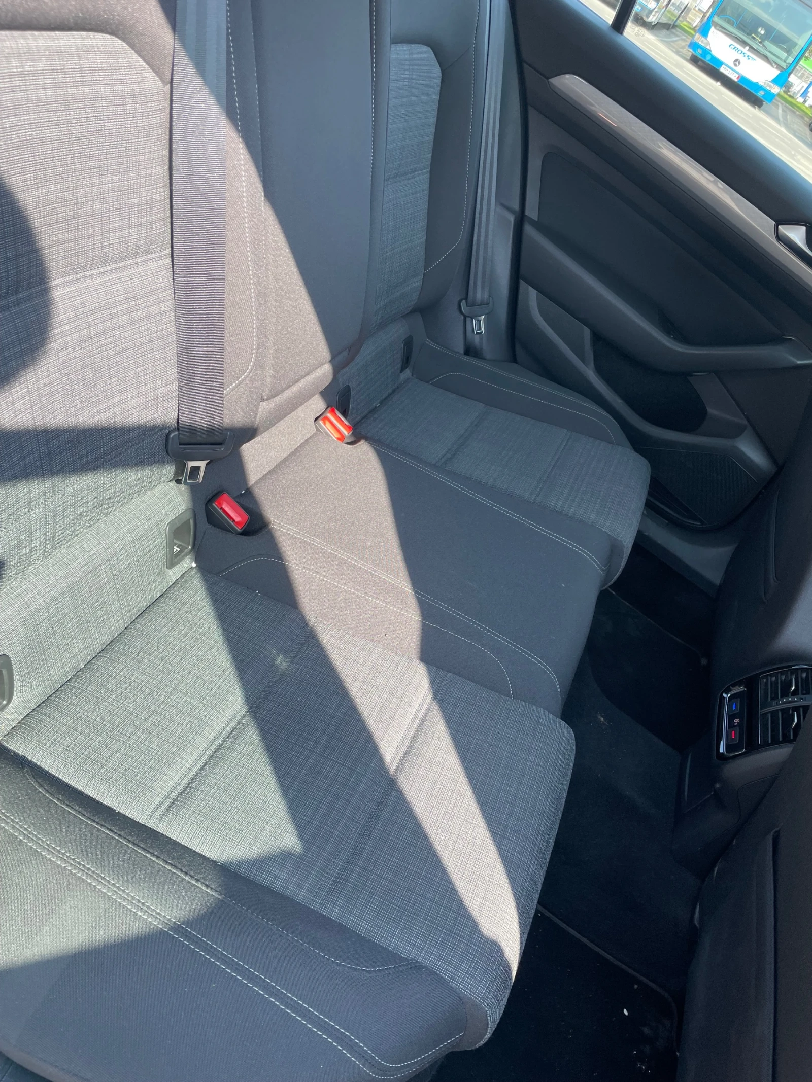 VW Passat 2.0 TDI/150 PS, снимка 14 - Автомобили и джипове - 54177913