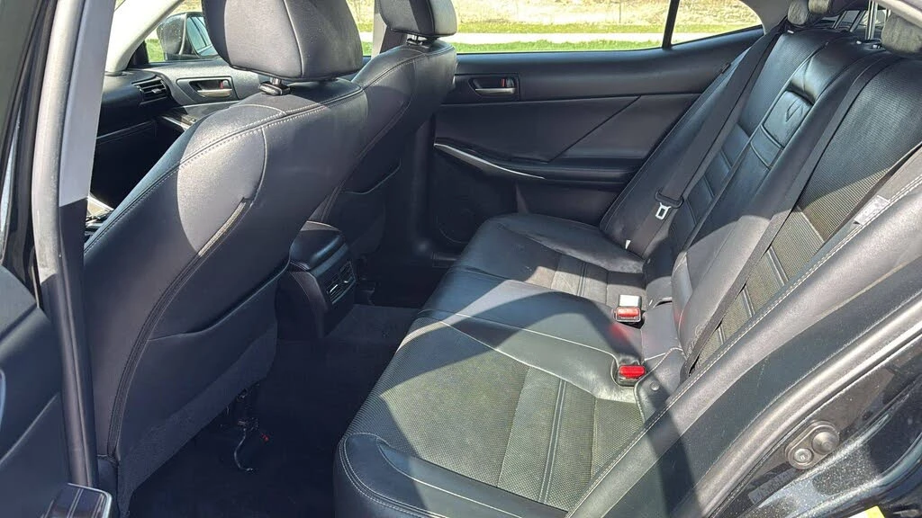 Lexus IS 300 AWD* ОБДУХВАНЕ* ПОДГРЕВ* КАМЕРА* ШИБЕДАХ, снимка 14 - Автомобили и джипове - 54371865