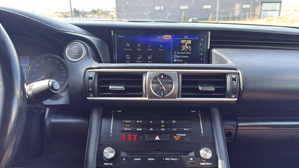 Lexus IS 300 AWD* ОБДУХВАНЕ* ПОДГРЕВ* КАМЕРА* ШИБЕДАХ, снимка 11 - Автомобили и джипове - 54371865