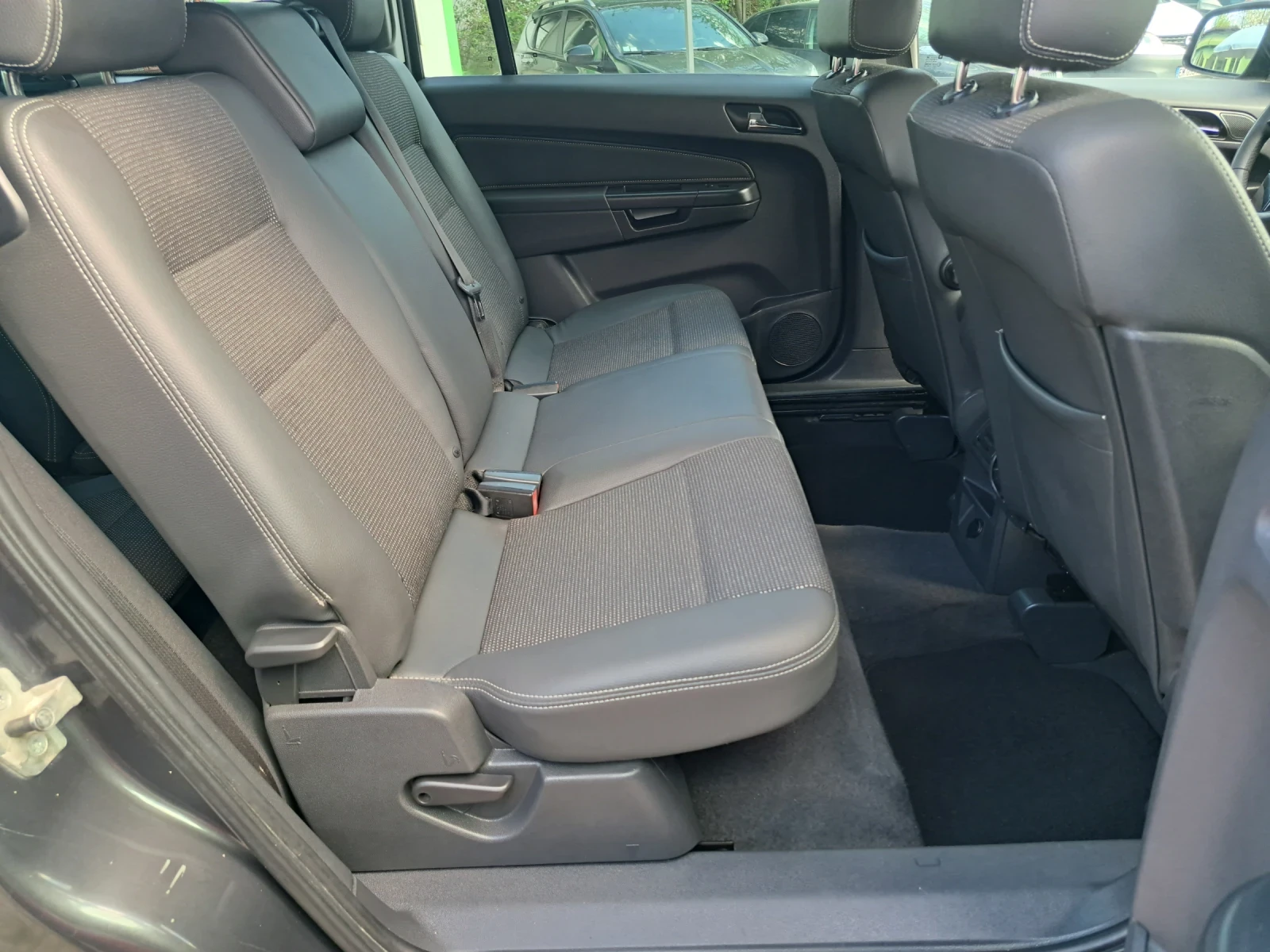 Opel Zafira 1.7CDTI ECOFLEX COSMO E5 7M FACE TOP, снимка 11 - Автомобили и джипове - 54440912