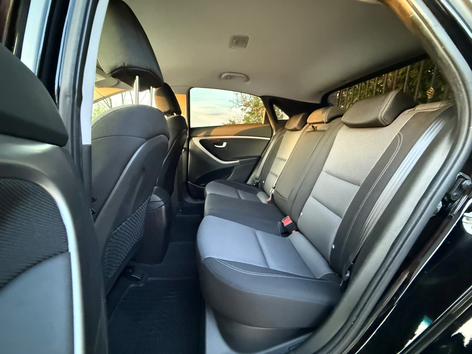Hyundai I30 FIFACUP/NAVI/CAMERA, снимка 8 - Автомобили и джипове - 54676931
