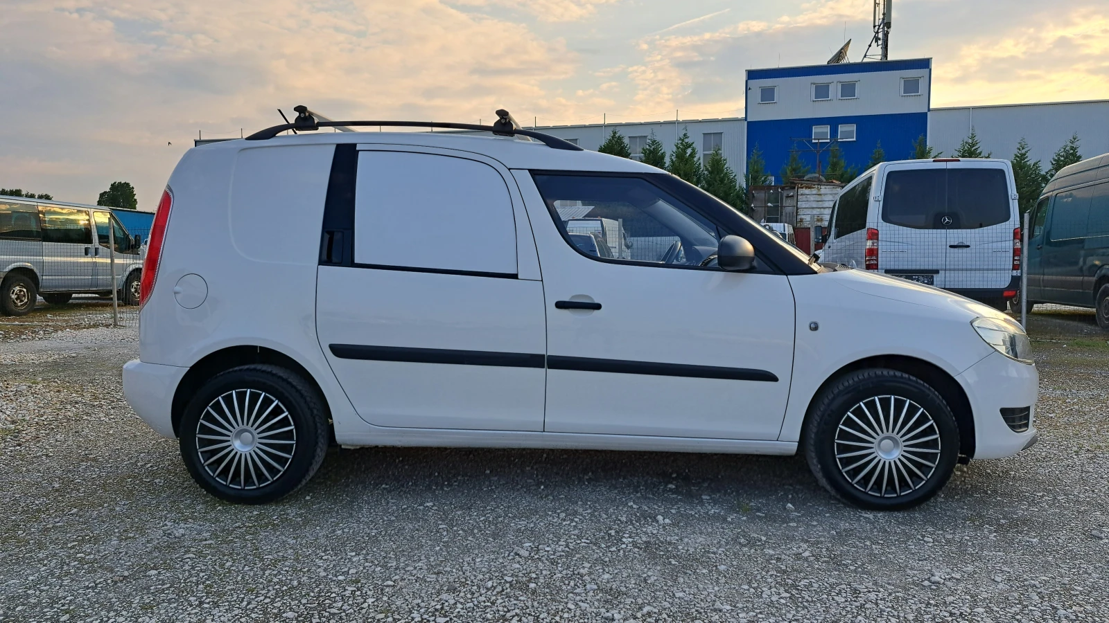 Skoda Praktik КЛИМАТИК-EURO 5, снимка 8 - Автомобили и джипове - 54828531