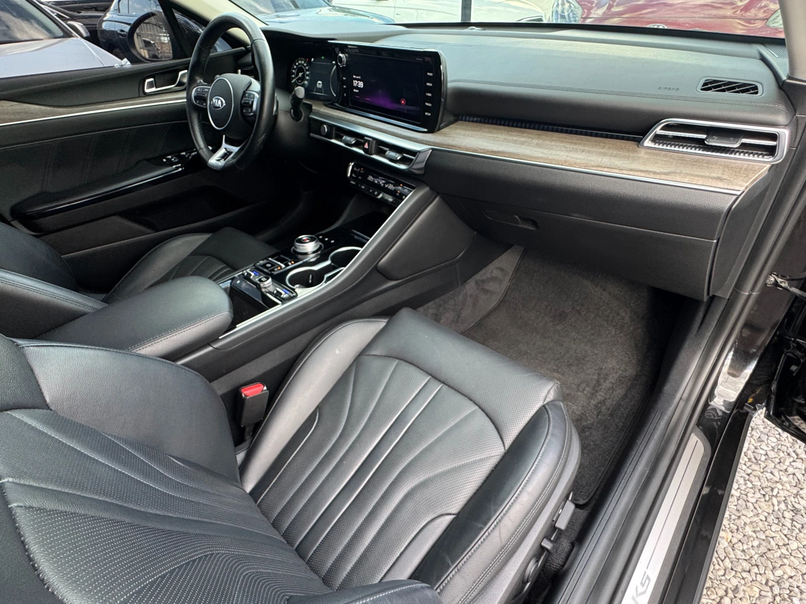 Kia K5 2.0 LPG ! Signature !, снимка 11 - Автомобили и джипове - 54932265