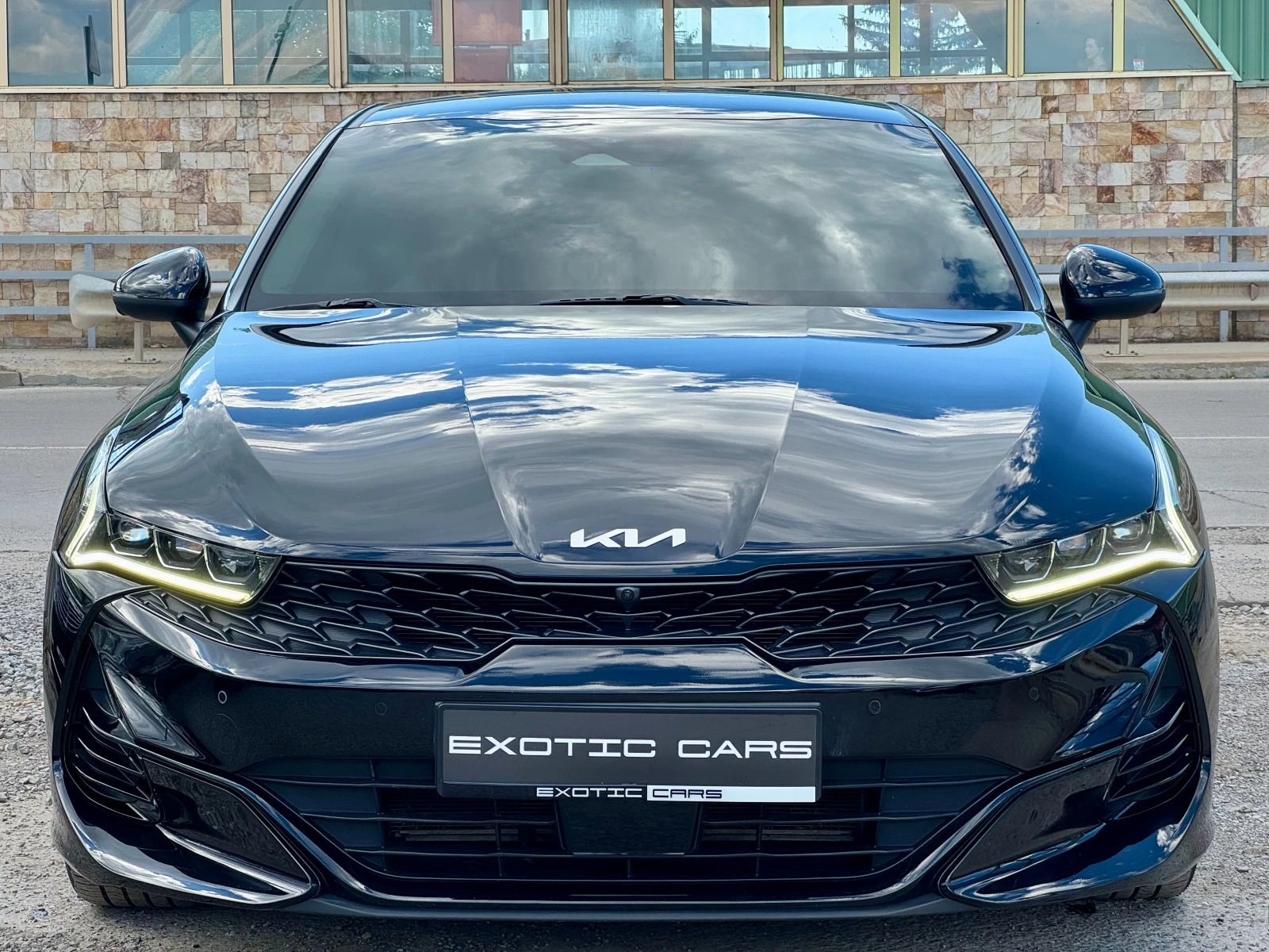 Kia K5 2.0 LPG ! Signature !, снимка 2 - Автомобили и джипове - 54932265