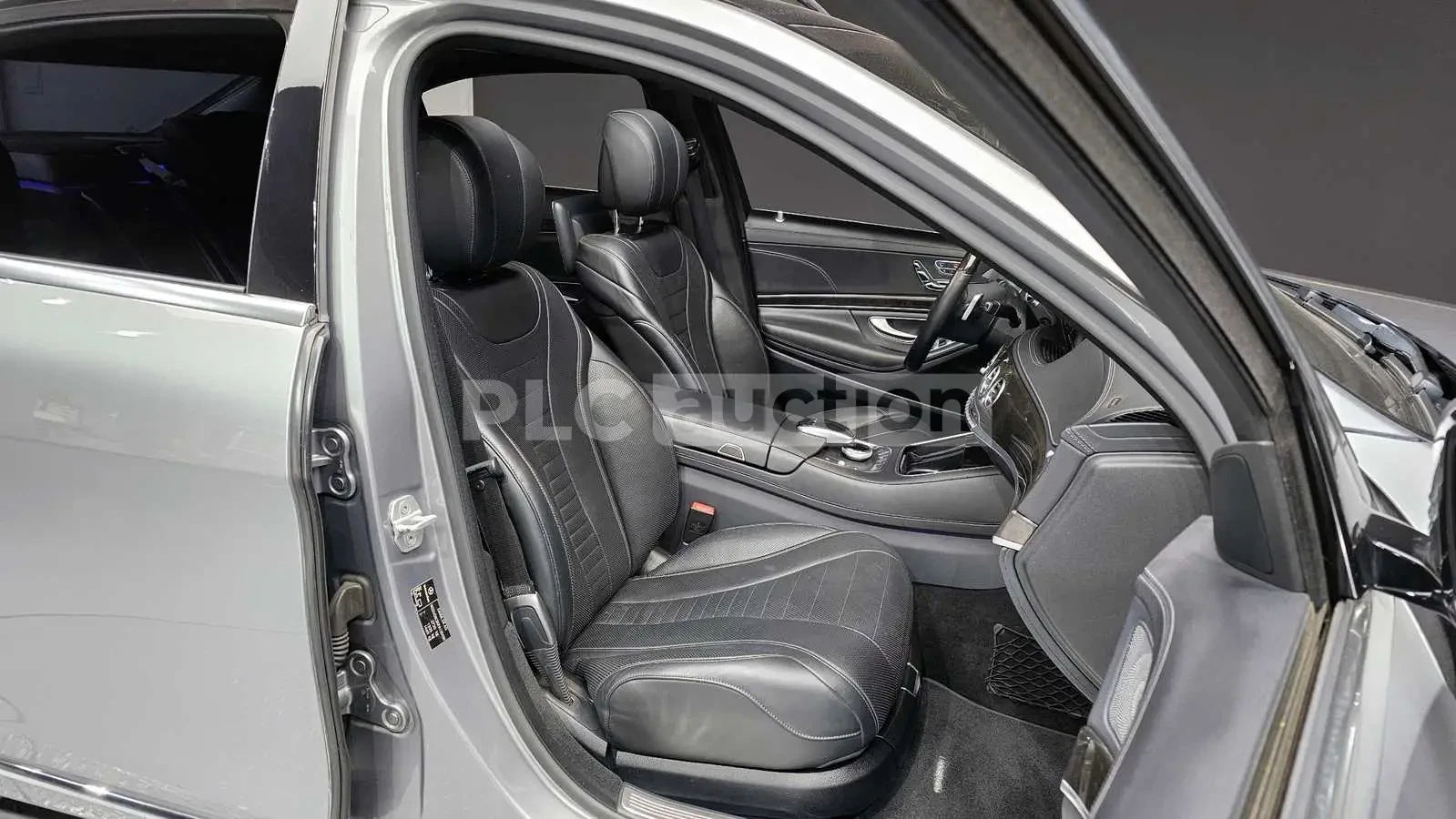 Mercedes-Benz S 500 4MATIC/360CAM/PANO/FIRST CLASS EKPAHИ , снимка 11 - Автомобили и джипове - 55098354