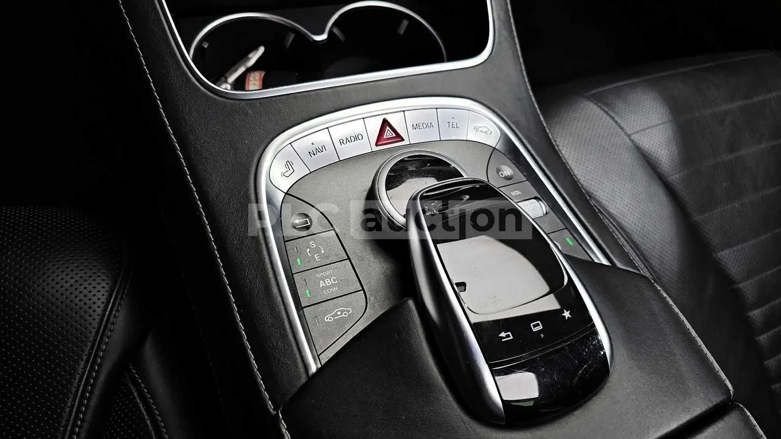 Mercedes-Benz S 500 4MATIC/360CAM/PANO/FIRST CLASS EKPAHИ , снимка 14 - Автомобили и джипове - 55098354