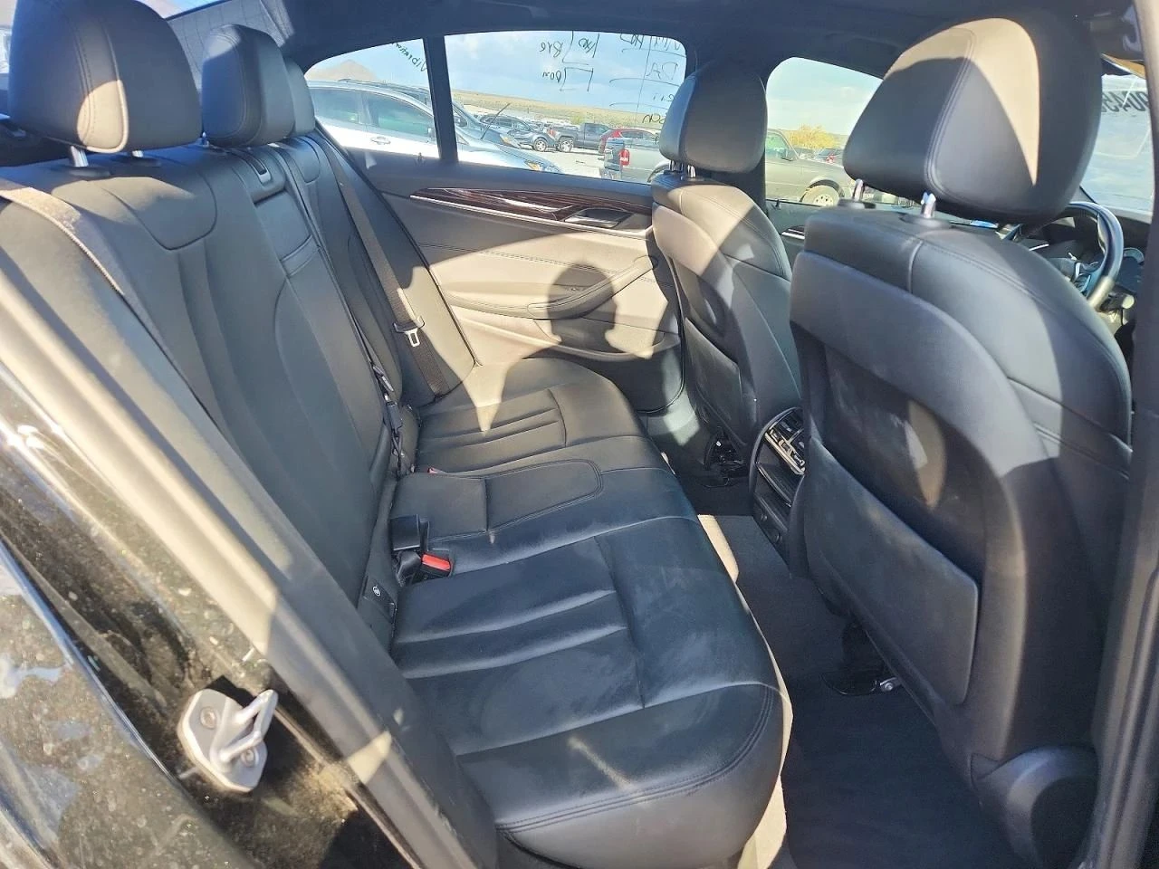 BMW 530E, снимка 10 - Автомобили и джипове - 56689913