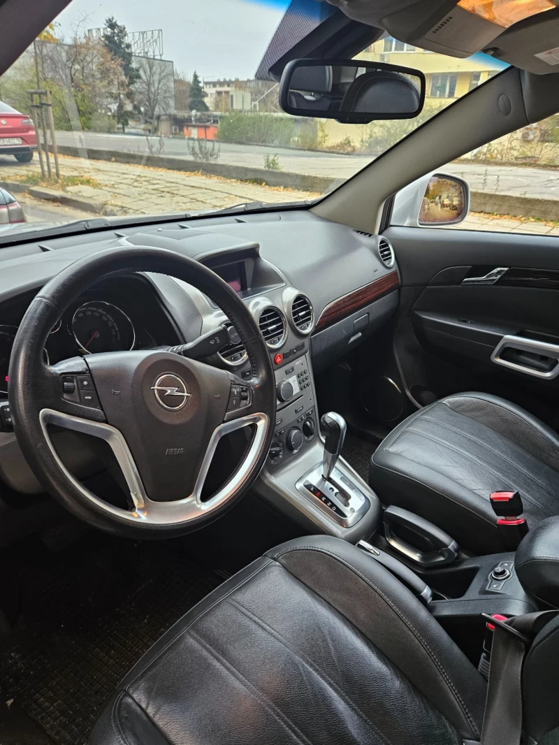 Opel Antara, снимка 4 - Автомобили и джипове - 48127399