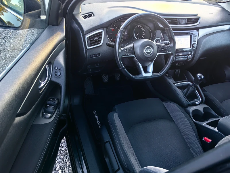 Nissan Qashqai 1.6dci 360 face Tekna , снимка 12 - Автомобили и джипове - 51812669