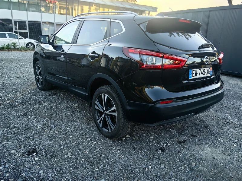 Nissan Qashqai 1.6dci 360 face Tekna , снимка 8 - Автомобили и джипове - 51812669