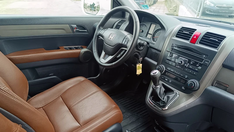 Honda Cr-v 2.2 i-DTEC Facelift, снимка 11 - Автомобили и джипове - 52885077