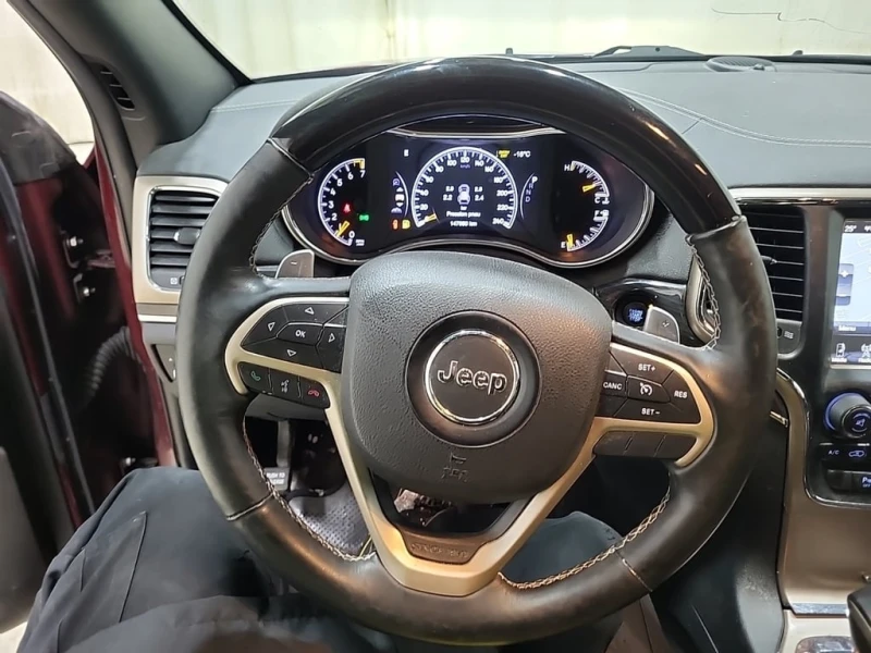 Jeep Grand cherokee 2017 OVERLAND * CARFAX * БЕЗ ПЪРВОНАЧАЛНА ВНОСКА, снимка 10 - Автомобили и джипове - 53008401