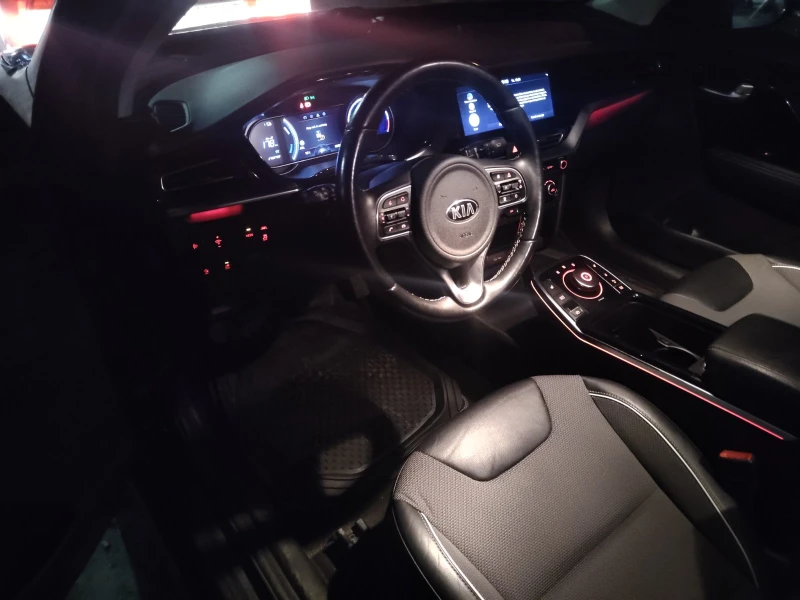 Kia Niro 65KWh/SOH100%/DynamicPlusLine/Термопомпа, снимка 10 - Автомобили и джипове - 53113320