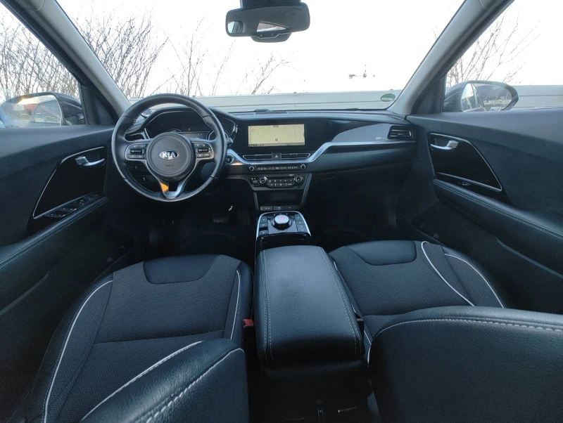 Kia Niro 65KWh/SOH100%/DynamicPlusLine/Термопомпа, снимка 9 - Автомобили и джипове - 53113320