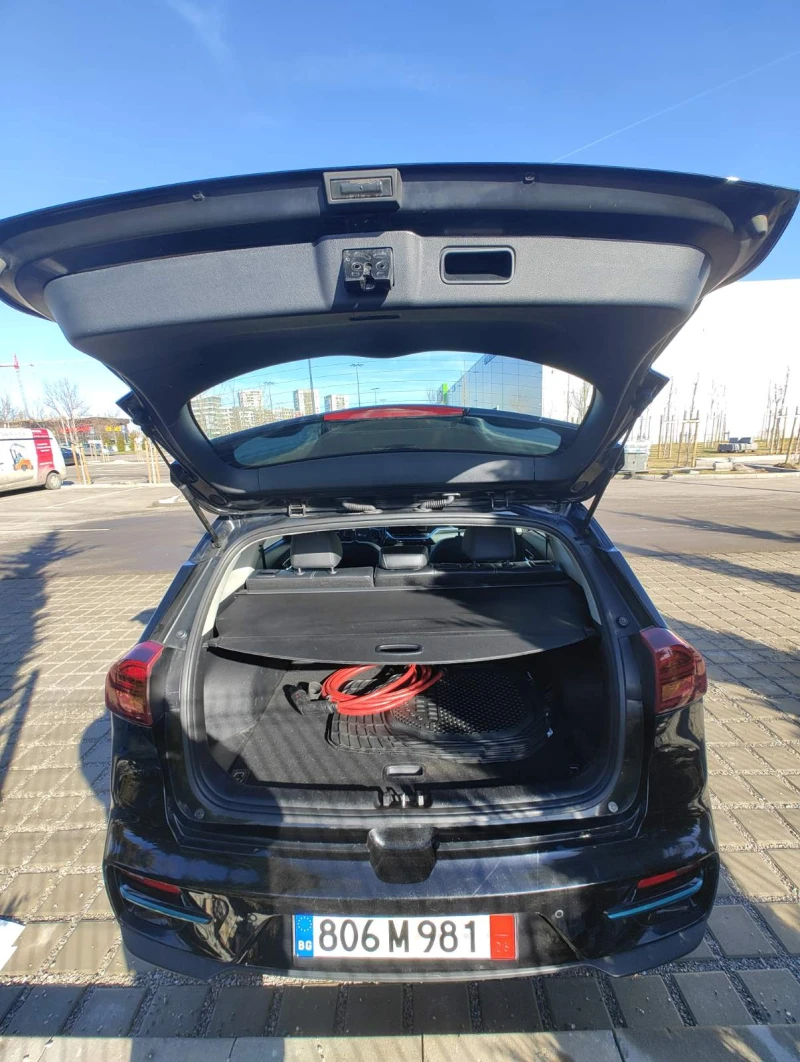Kia Niro 65KWh/SOH100%/DynamicPlusLine/Термопомпа, снимка 6 - Автомобили и джипове - 53113320