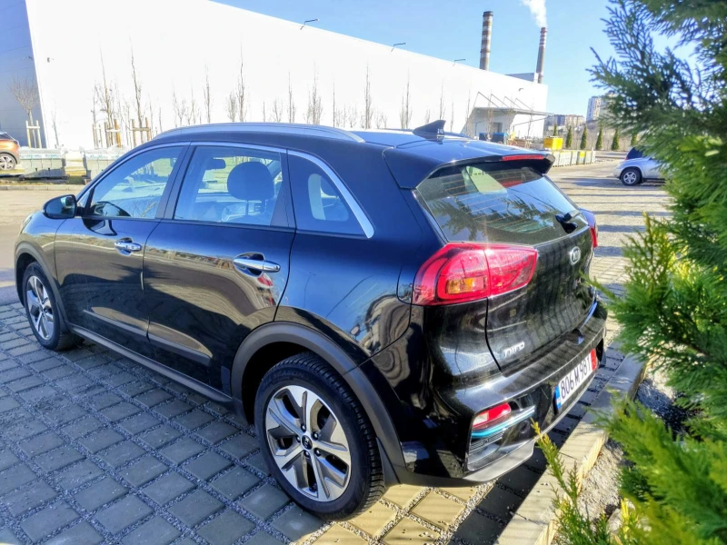 Kia Niro 65KWh/SOH100%/DynamicPlusLine/Термопомпа, снимка 3 - Автомобили и джипове - 53113320