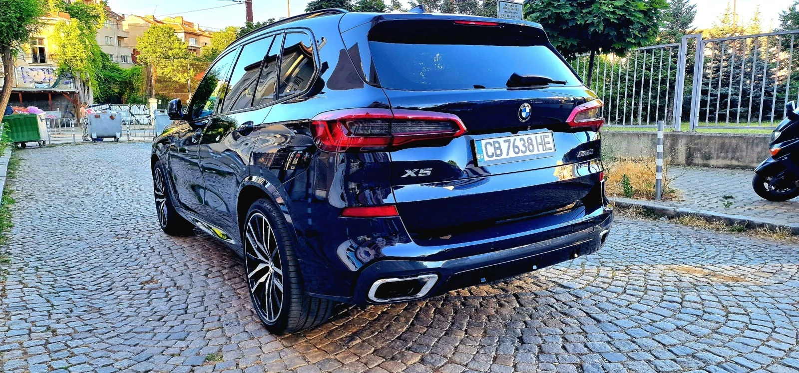 BMW X5 M50i Performance individual  - изображение 6