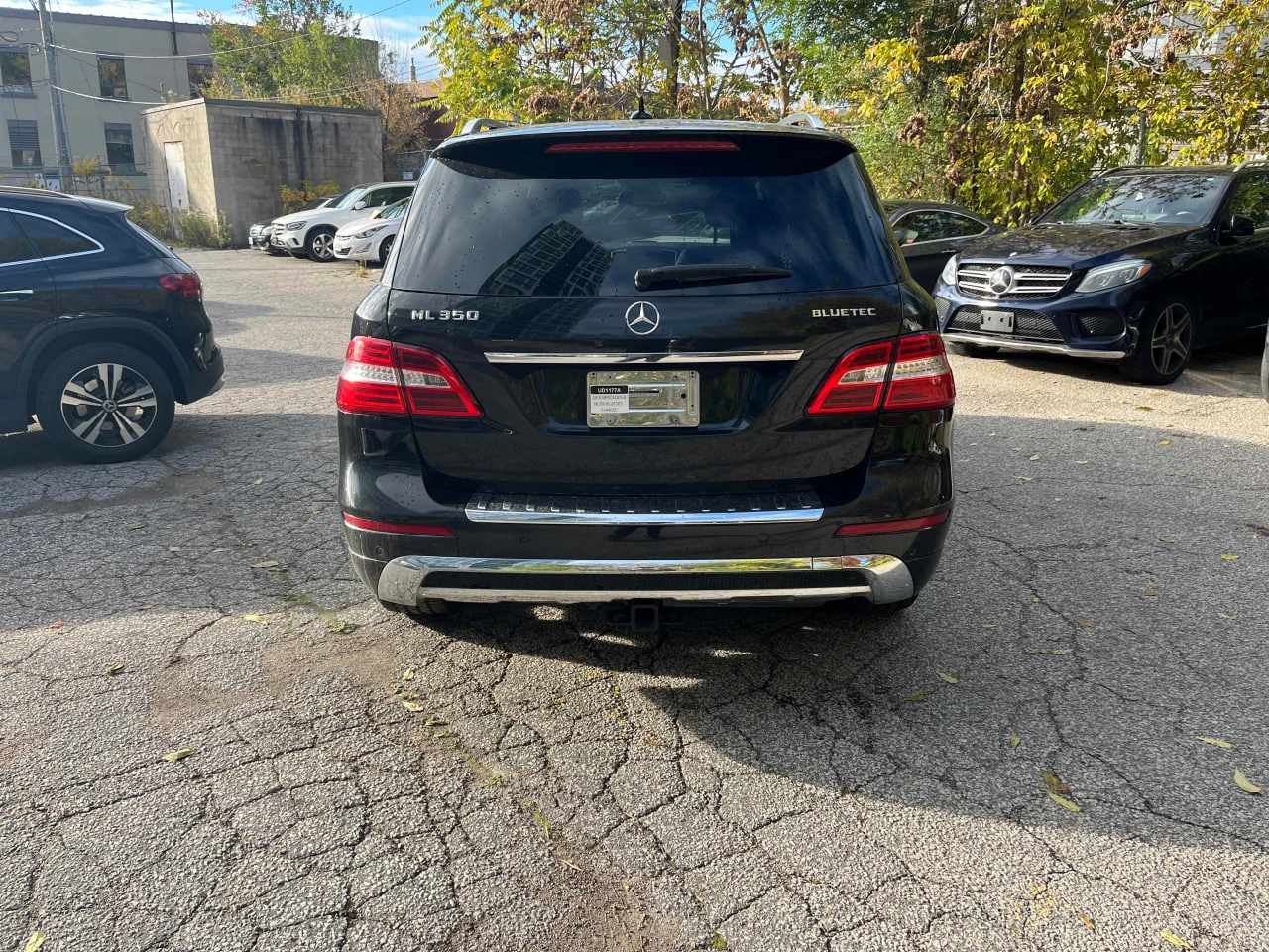 Mercedes-Benz ML 350 * АВТО КРЕДИТ* ЦЕНА ДО БГ * СЕРВИЗНА ИСТОРИЯ *  - изображение 4