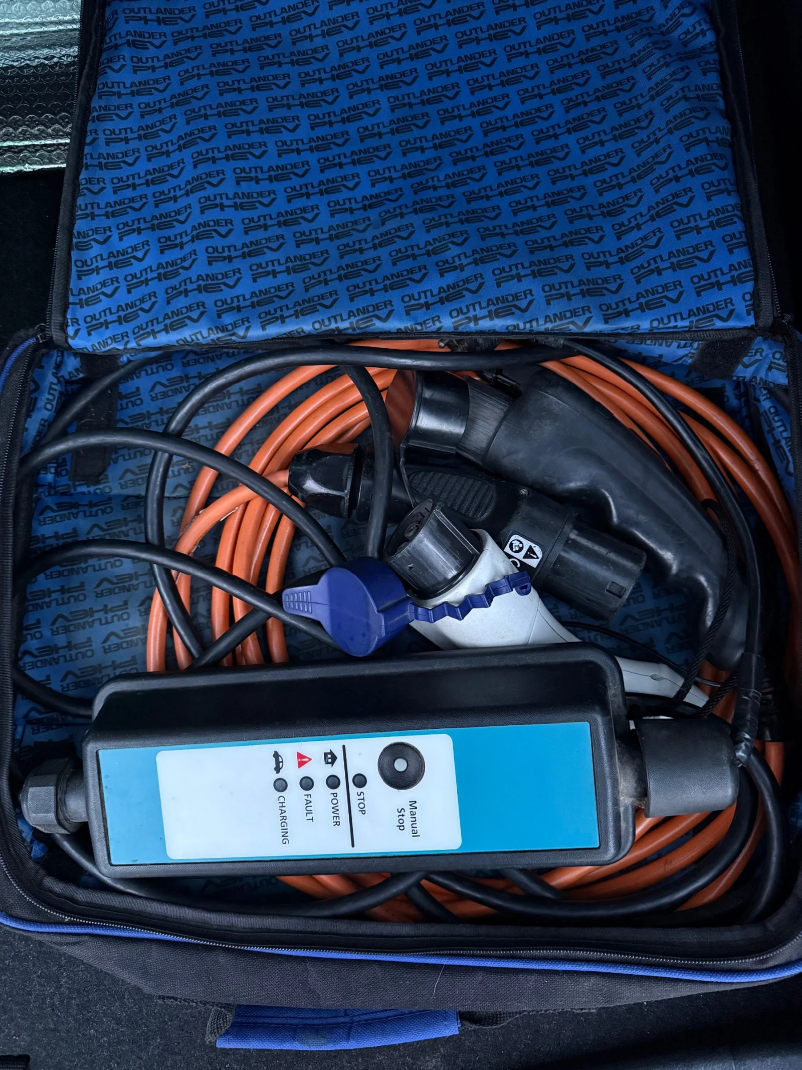 Mitsubishi Outlander, снимка 4 - Автомобили и джипове - 53804652