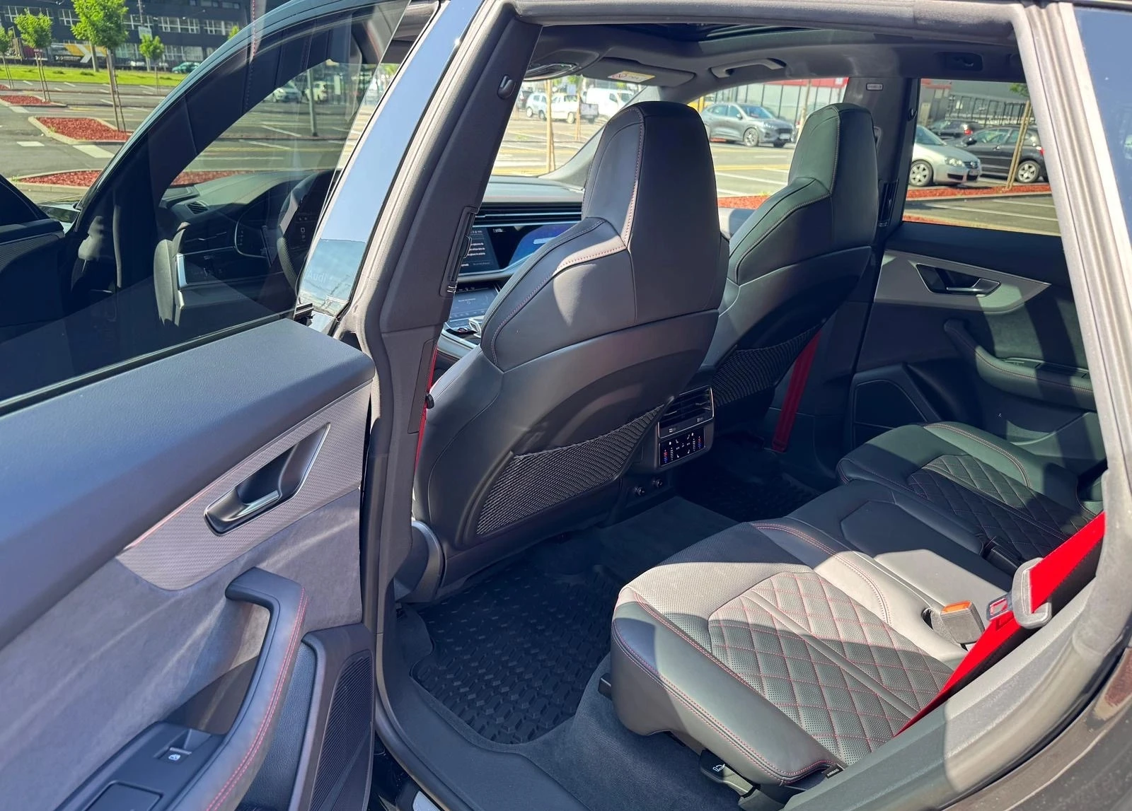 Audi SQ8 4.0TFSI Quattro, снимка 8 - Автомобили и джипове - 54063164