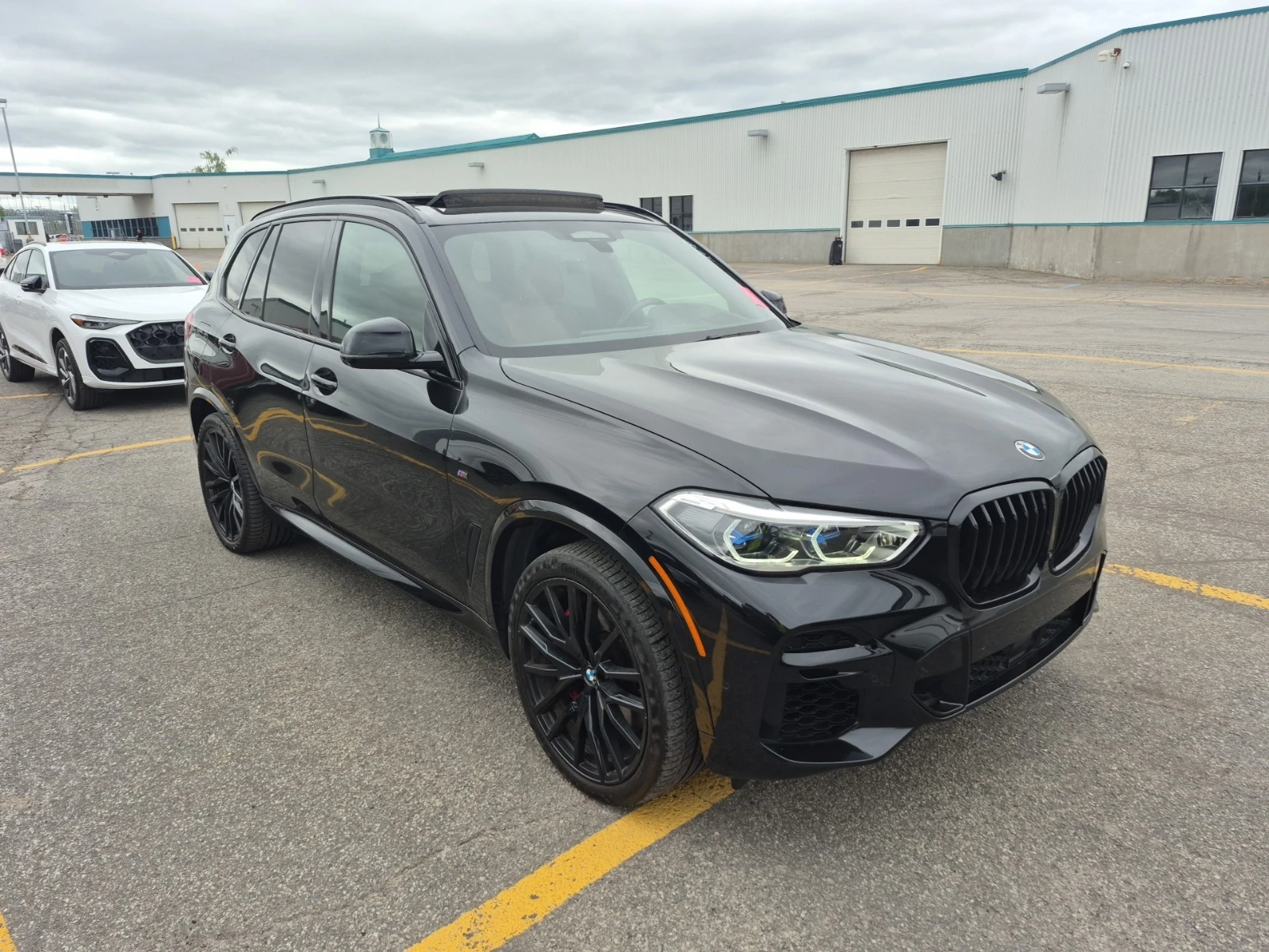 BMW X5 M50I * Blind Spot * CARFAX * АВТО КРЕДИТ * , снимка 2 - Автомобили и джипове - 54704026