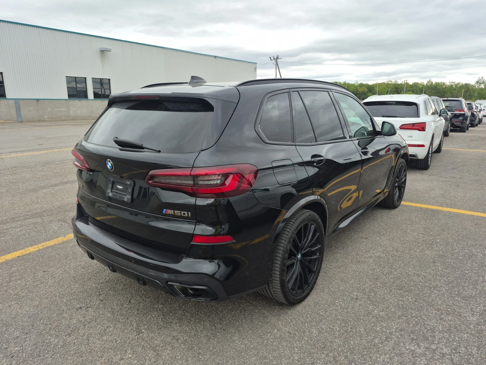 BMW X5 M50I * Blind Spot * CARFAX * АВТО КРЕДИТ * , снимка 3 - Автомобили и джипове - 54704026