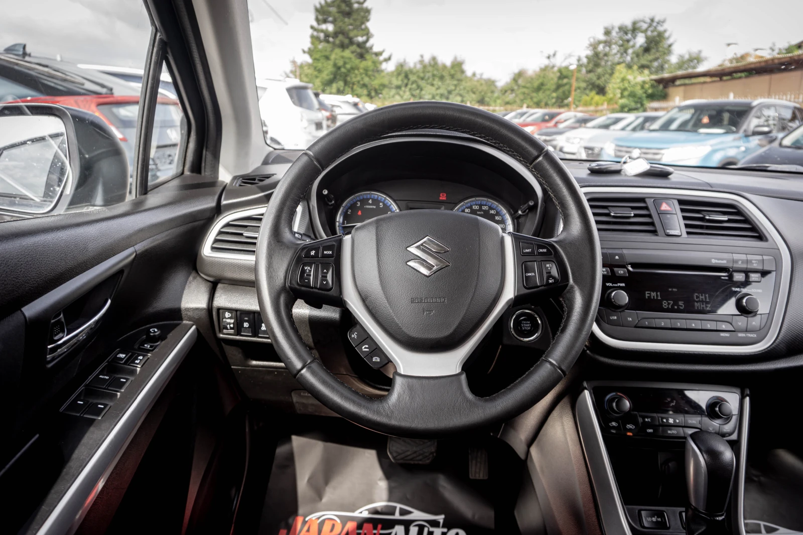 Suzuki SX4 S-Cross 1.6 бензин АВТОМАТИК! ТОП! С ГАРАНЦИЯ! , снимка 9 - Автомобили и джипове - 55141834