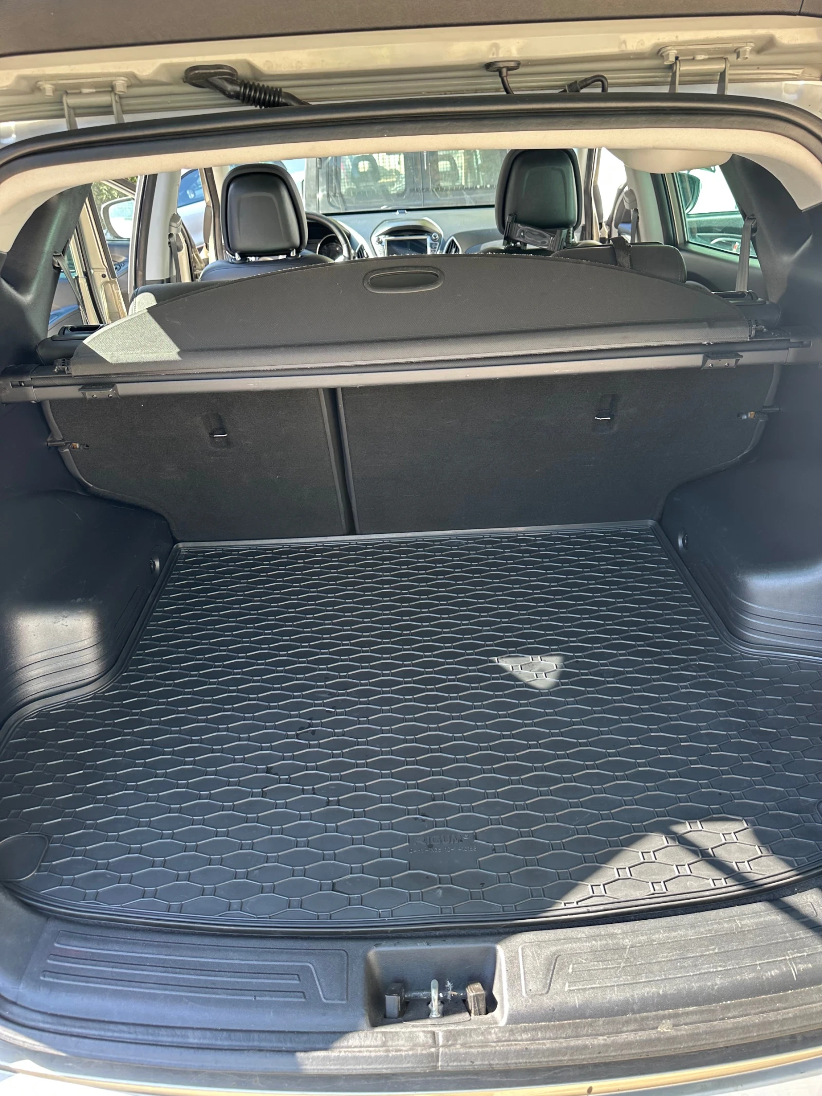 Hyundai IX35, снимка 9 - Автомобили и джипове - 56021957