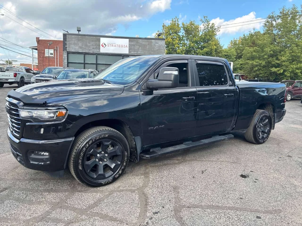Dodge RAM 1500 * Sport * CARFAX * БЕЗ ПЪРВОНАЧАЛНА ВНОСКА, снимка 2 - Автомобили и джипове - 56198700