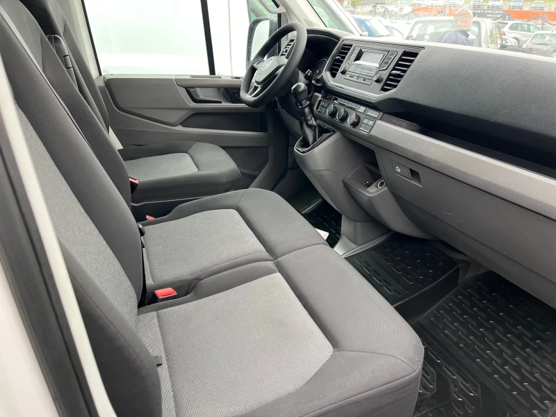 VW Crafter 2.0TDI 140 A/C EURO 6B, снимка 11 - Бусове и автобуси - 49932189
