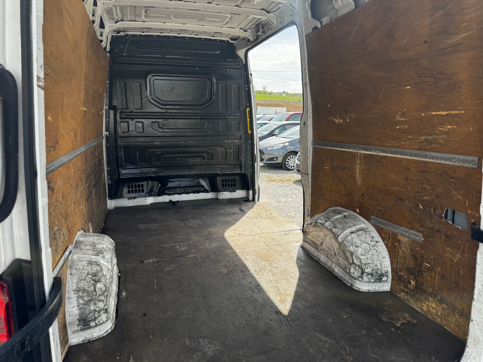 VW Crafter 2.0TDI 140 A/C  - изображение 10