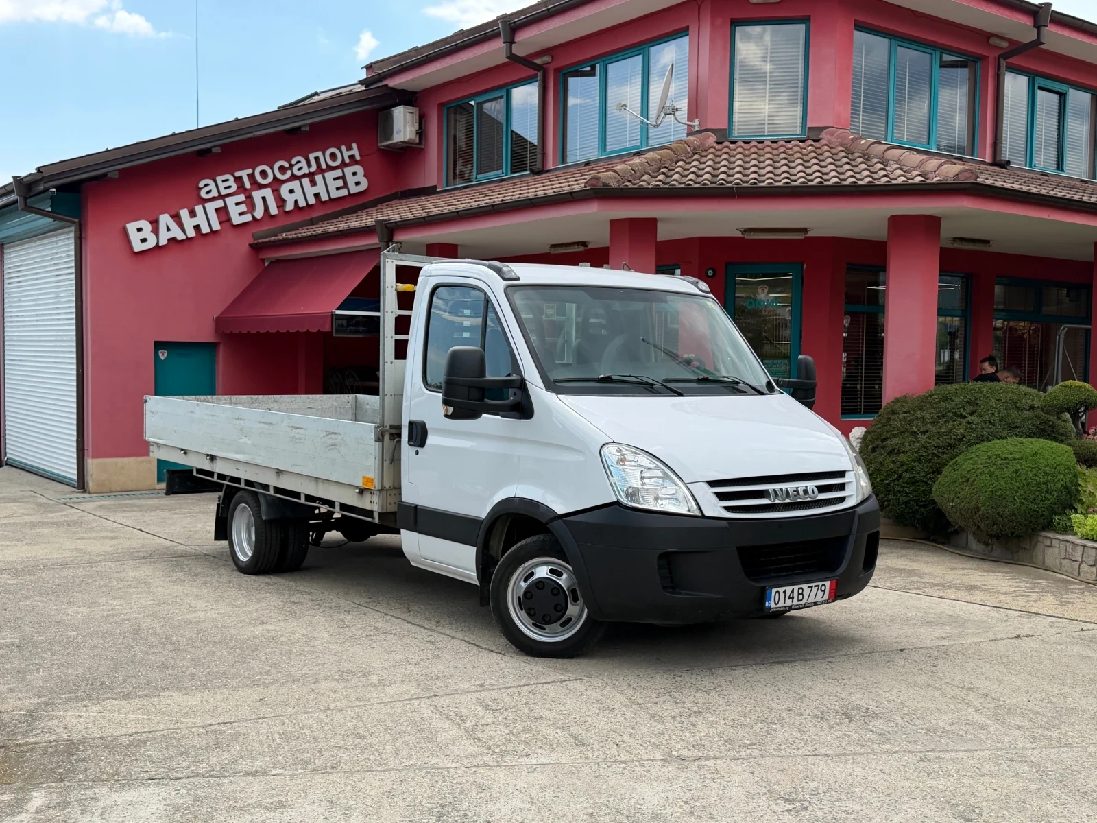 Iveco Daily 3.0HPI* 35C18* 4.20 метра каросерия, снимка 17 - Бусове и автобуси - 54867112