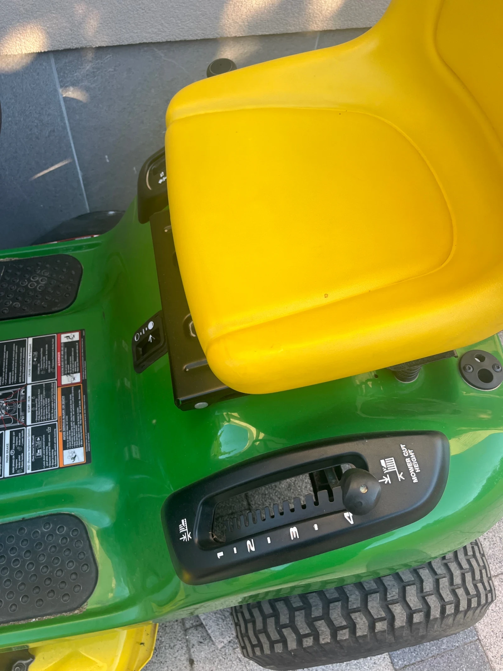 Трактор John Deere D 100 - изображение 4