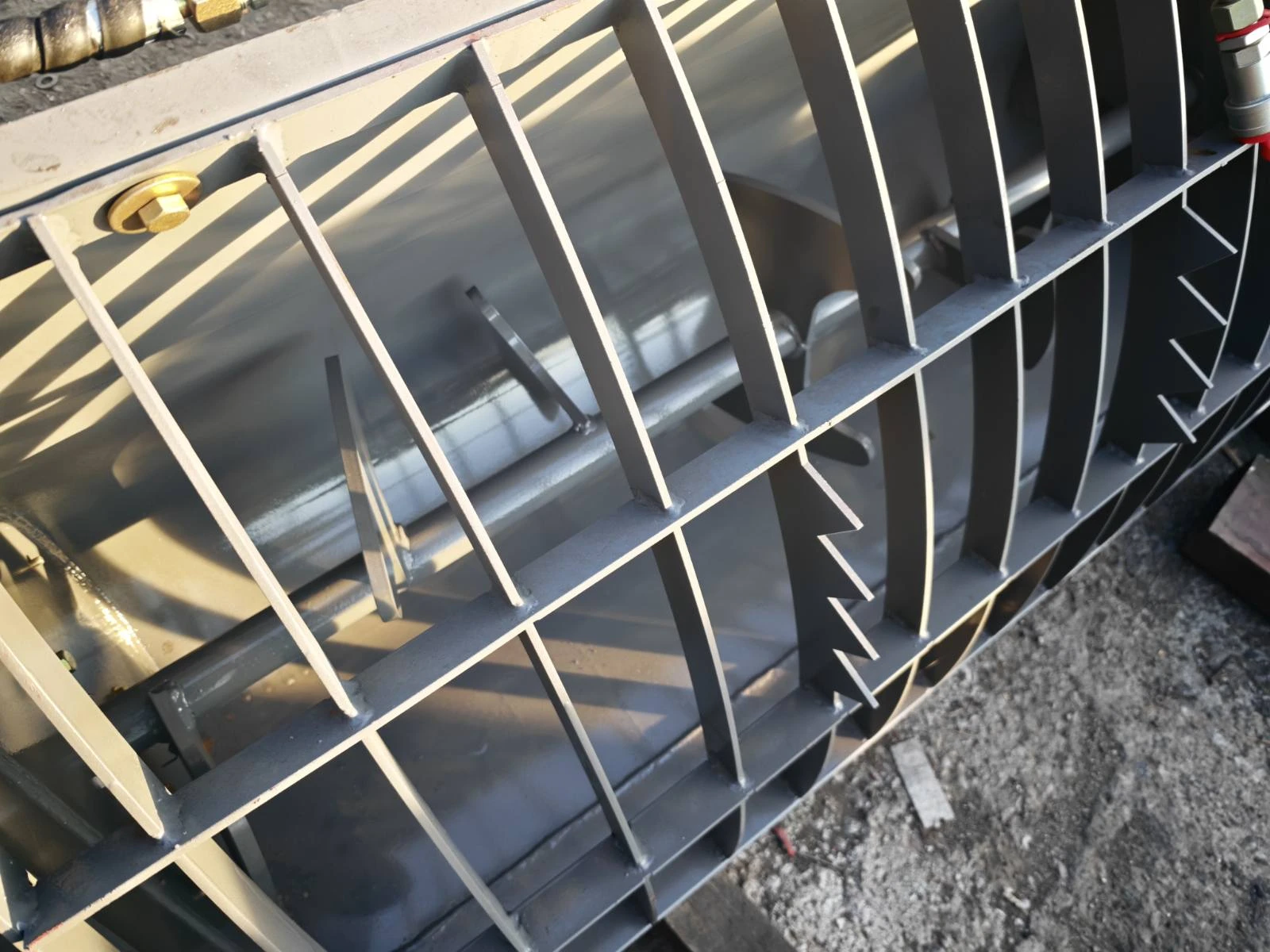 ����� ������� Komatsu ���� �� ����� | Mobile.bg � ����������� 2