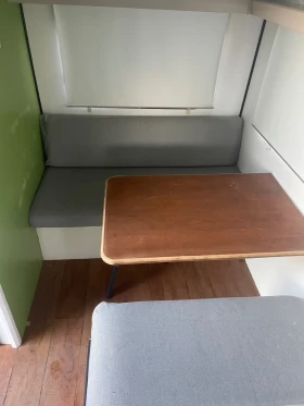 Каравана Burstner 450, снимка 2 - Каравани и кемпери - 53633177