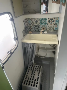 Каравана Burstner 450, снимка 3 - Каравани и кемпери - 53633177