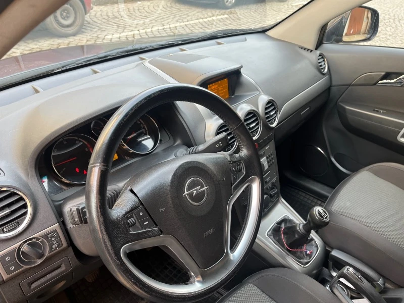 Opel Antara 2.0D 4X4 117000KM, снимка 9 - Автомобили и джипове - 45060564