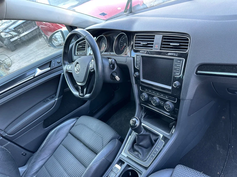 VW Golf 2.0TDI, снимка 15 - Автомобили и джипове - 46801919