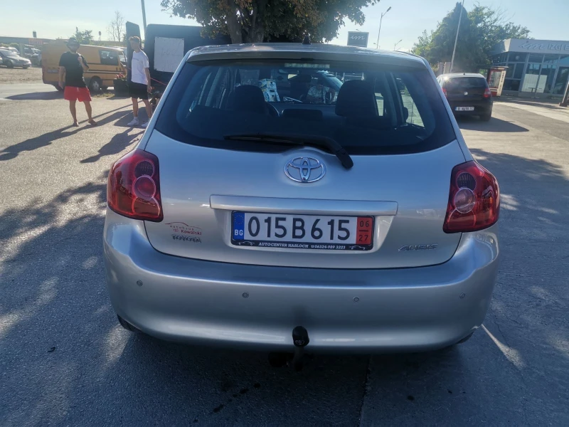 Toyota Auris КАТО НОВ* 1.6i* ПАРКТРОНИК, снимка 5 - Автомобили и джипове - 47408874