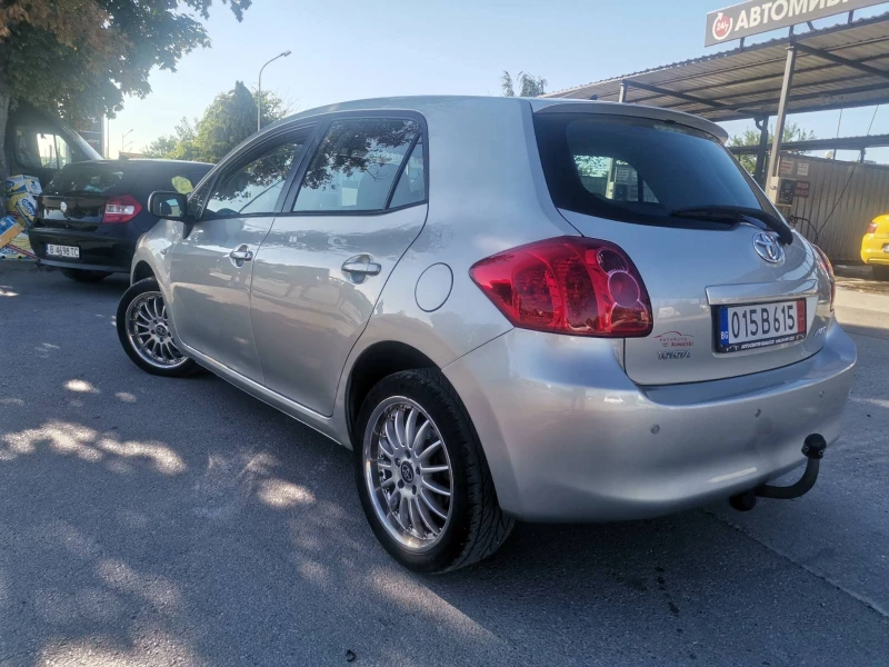 Toyota Auris КАТО НОВ* 1.6i* ПАРКТРОНИК, снимка 6 - Автомобили и джипове - 47408874