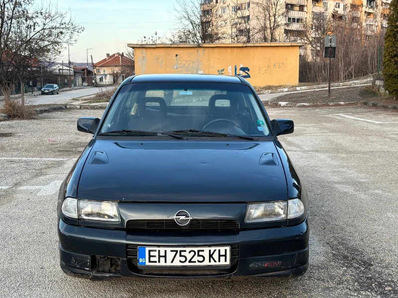 Opel Astra, снимка 1 - Автомобили и джипове - 48854545